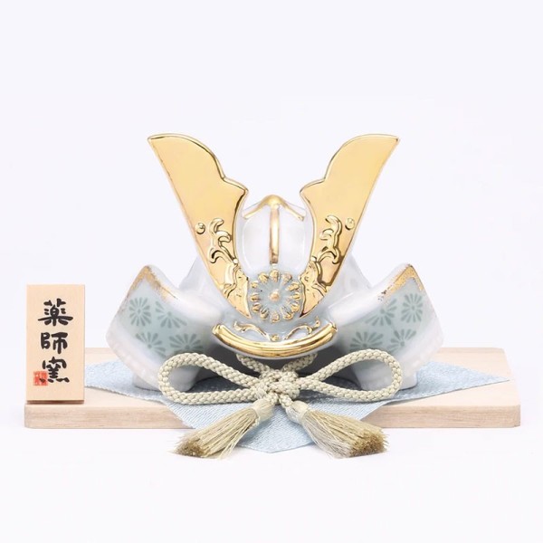 Kabuto "Shu-sse" in Bianco Indigo