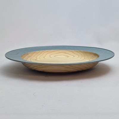 Piatto di legno verde acqua